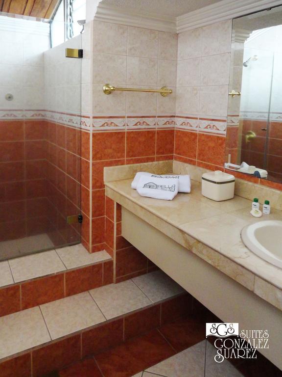 Hotel Suites Gonzalez Suarez Quito Exterior photo